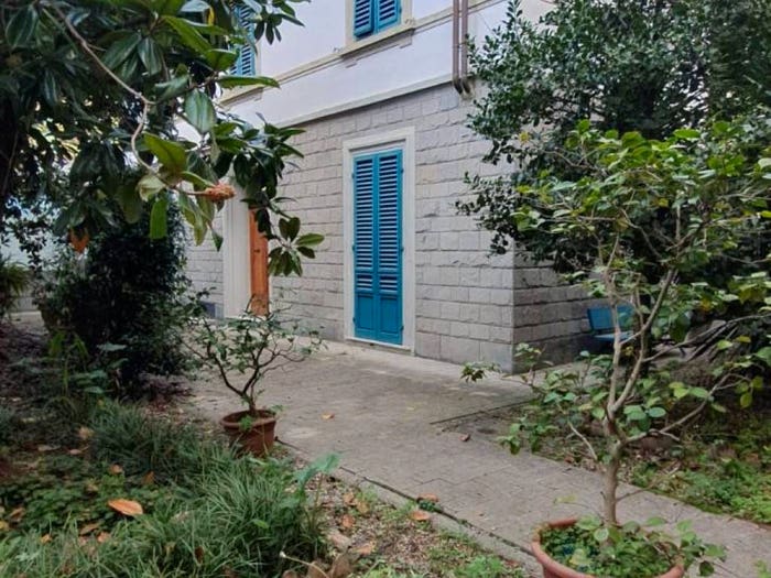 Casa con 5 locali in vendita in Piazza dell'Indipendenza, San Marco SS Annunziata, Firenze