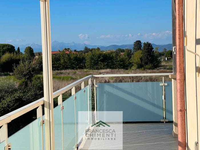 Appartamento quadrilocale in vendita in Via del Glicine, Vicarello, Collesalvetti