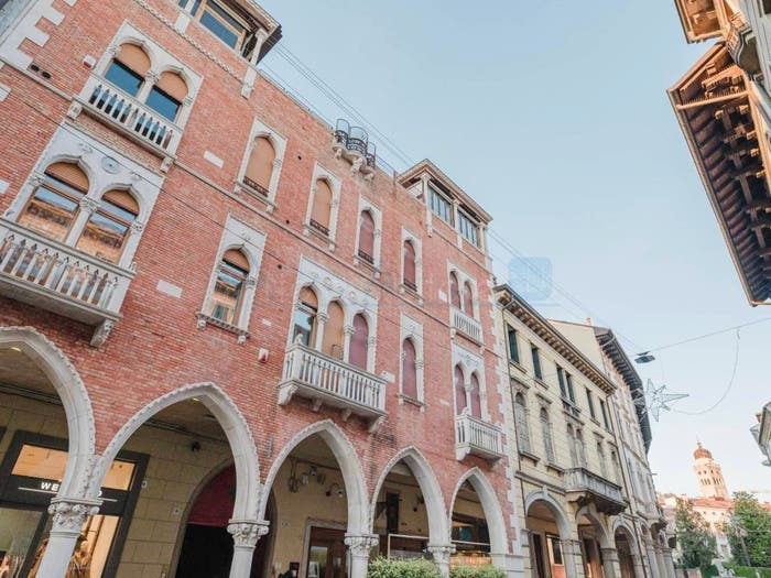 Appartamento quadrilocale in vendita in Via Camillo Benso di Cavour, Centro, Conegliano