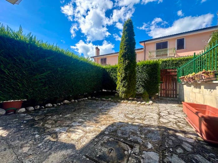 Appartamento bilocale in vendita in Via Sant'Elena, Ateleta