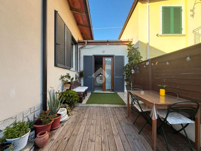 Casa bilocale in vendita in Via Castagnola di Sotto, Castagnola, Massa