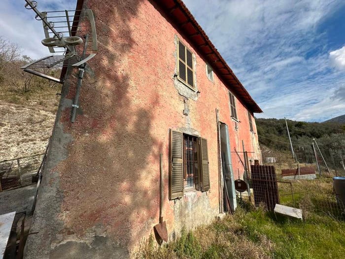 Casa quadrilocale in vendita in Via Strada Statale Valnerina, Montefranco
