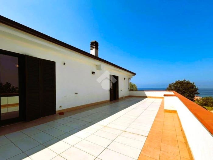 Casa con 6 locali in vendita in Via S Giorgio, Marina Di Fuscaldo, Fuscaldo