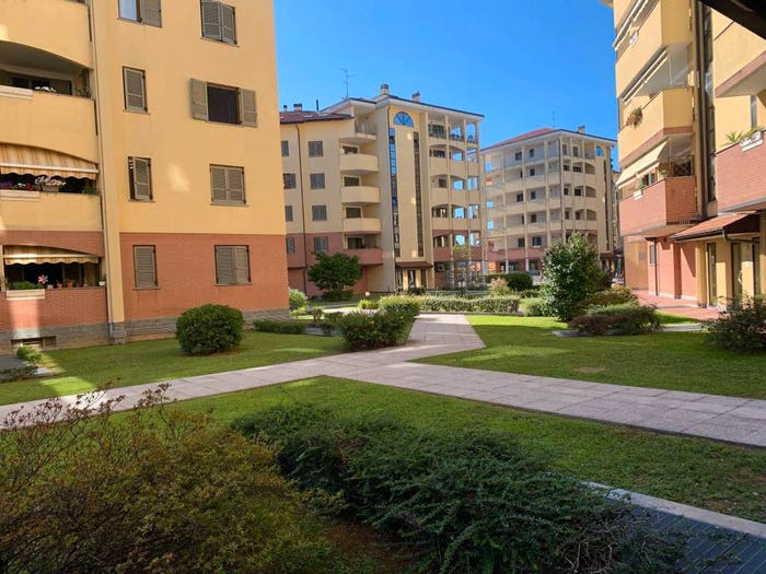Appartamento trilocale in vendita in Via Roma, Cesate