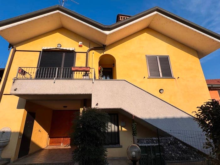 Appartamento trilocale in vendita in Via Luigi Cadorna, Centro, Ceriano Laghetto