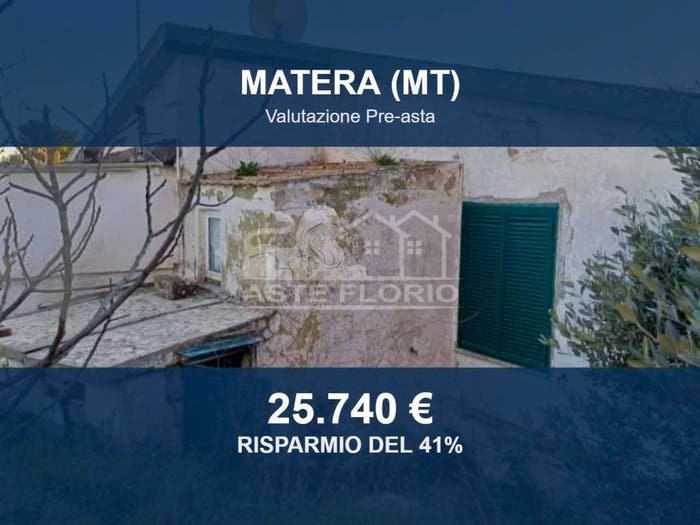 Appartamento trilocale in vendita in Via Frangione, Centro, Matera