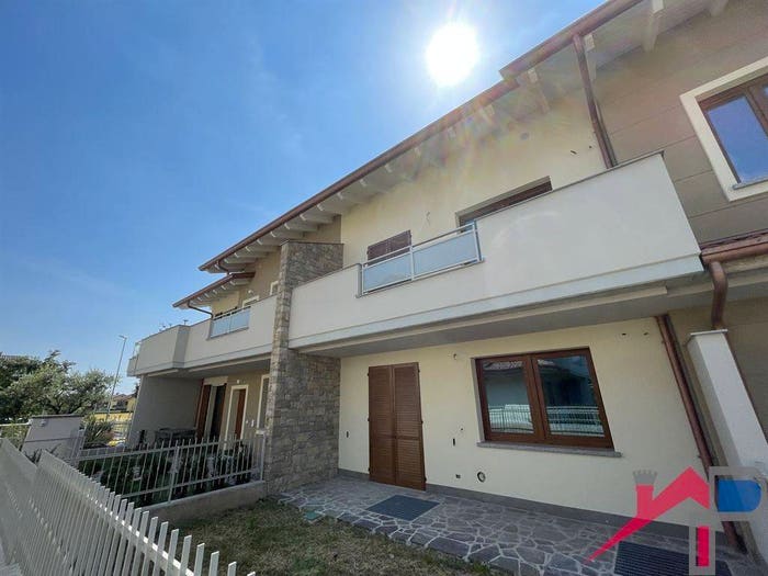 Appartamento trilocale in vendita in Centro, Bonate Sopra
