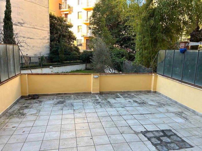Appartamento trilocale in vendita in Campo di Marte, Firenze