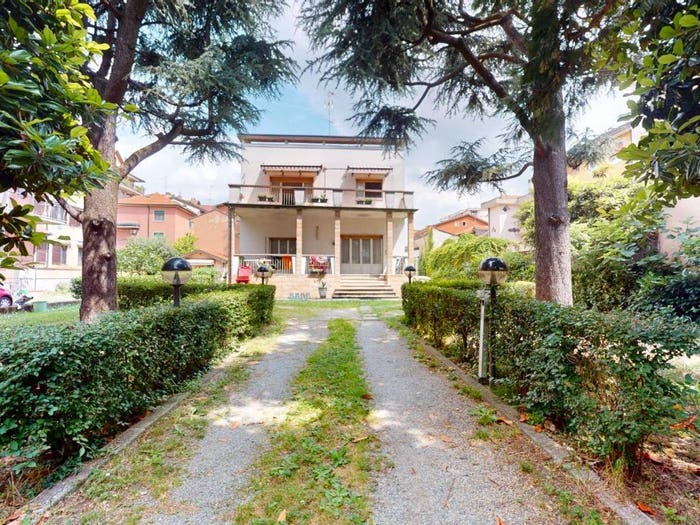 Casa con 5 locali in vendita in Via Sant'Antonio, Balsamo, Cinisello Balsamo