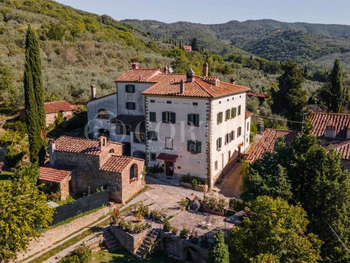 Casa con 6 locali in vendita in Località Taragnano, Castiglion Fiorentino