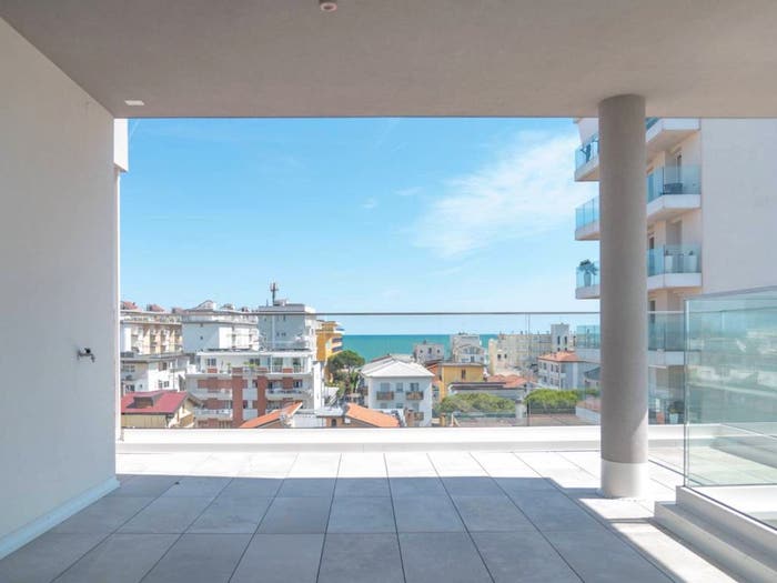 Appartamento quadrilocale in vendita in Piazza Drago, Lido Centro Ovest, Jesolo