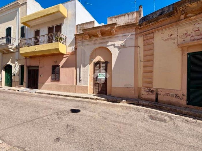 Appartamento trilocale in vendita in Via Vittorio Emanuele II, Centro, Sannicola