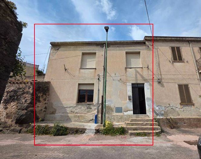 Casa con 5 locali in vendita in Via Cagliari, Seneghe