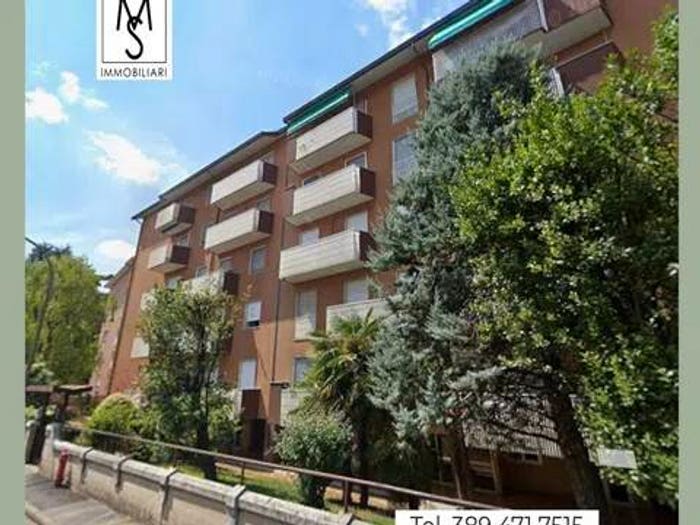 Appartamento trilocale in vendita in Via Carlo Dossi, Mazzo Pantanedo, Rho