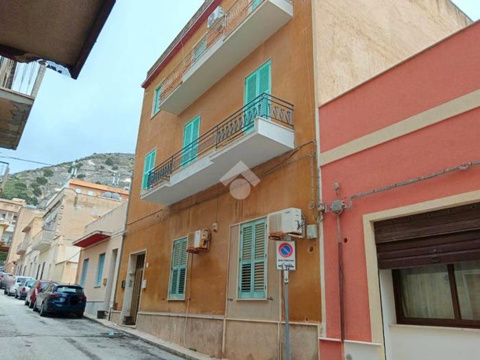 Appartamento quadrilocale in vendita in Via Catania, Casa Santa, Erice