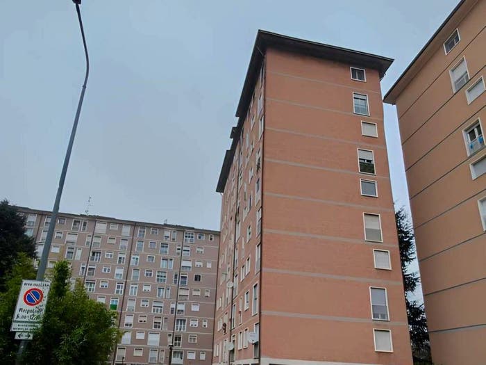 Appartamento con 5 locali in vendita in Via Camillo Giussani, Tre Castelli Faenza, Milano
