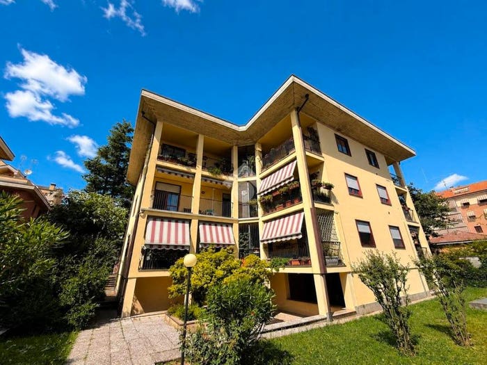 Appartamento trilocale in vendita in Via G Papini, Viale Libertà, Monza