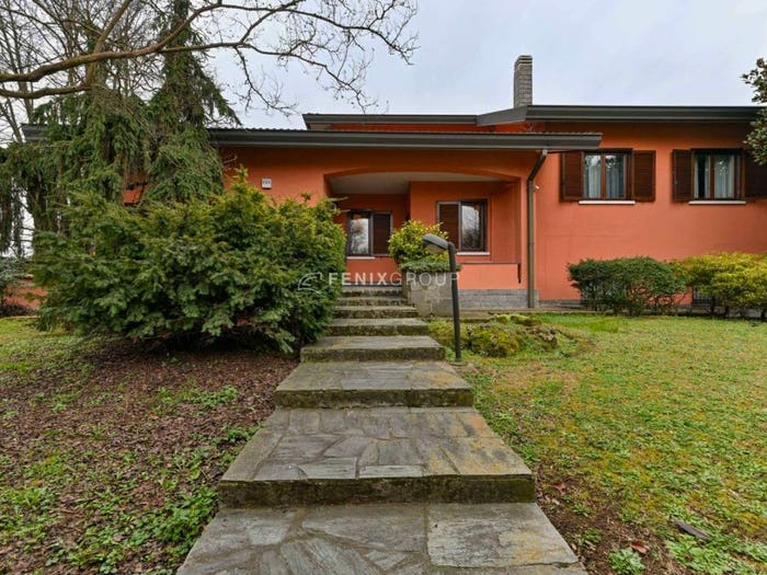Casa con 5 locali in vendita in Viale della Repubblica, Pantigliate