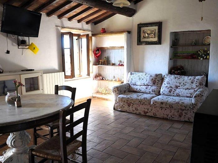 Appartamento trilocale in vendita in Pievescola, Casole d'Elsa