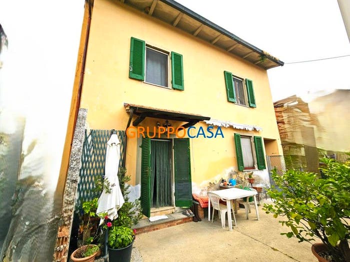 Casa con 6 locali in vendita in Via Martiri della Libertà, Orentano, Castelfranco di Sotto