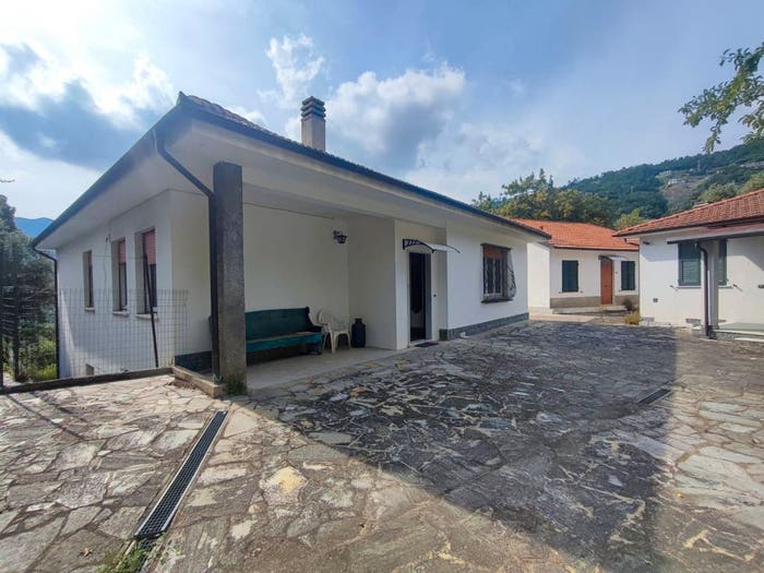 Casa con 6 locali in vendita in Camposoprano, Moneglia