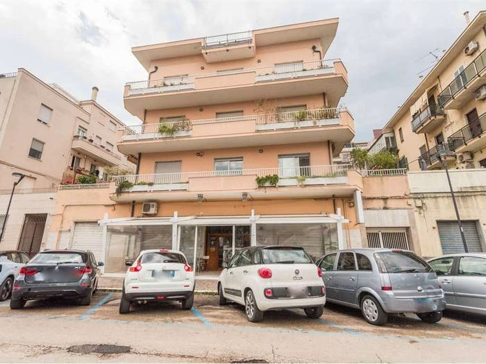 Appartamento trilocale in vendita in Piazza Primo Maggio, Piazza Salotto Corso Umberto, Pescara