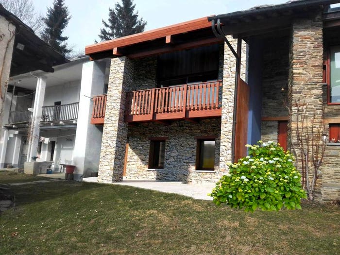 Casa quadrilocale in vendita in Ostana