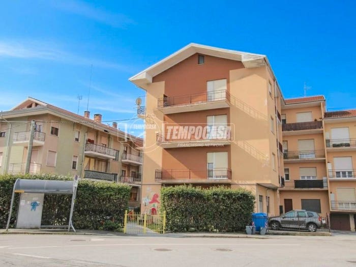 Appartamento con 6 locali in vendita in Borgo Aragno, Zona Industriale, Mondovì