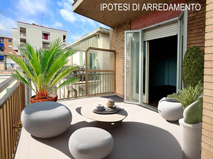 Appartamento con 5 locali in vendita in Via Colonnello Aprosio, Centro, Vallecrosia