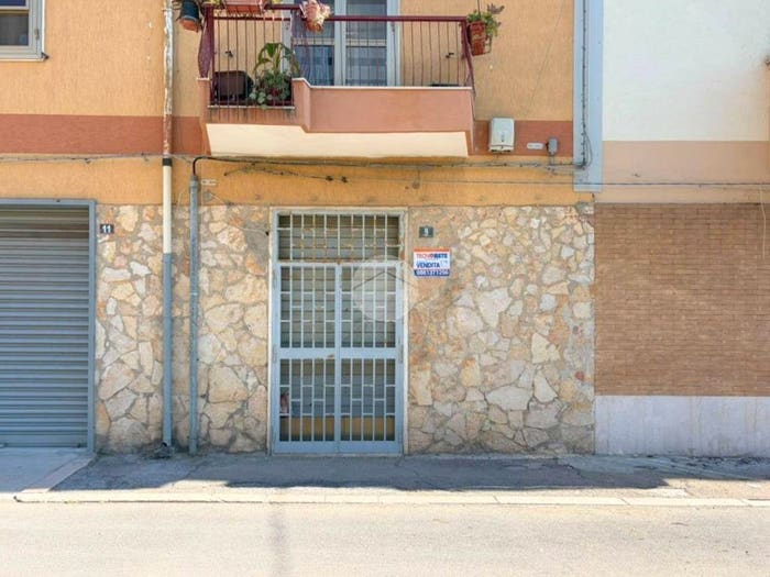 Appartamento trilocale in vendita in Via Raffaele de Peppo, Centro, Lucera