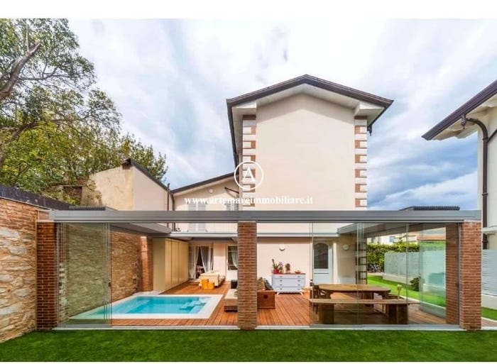 Casa con 6 locali in vendita in Via Trento, Centro, Forte dei Marmi