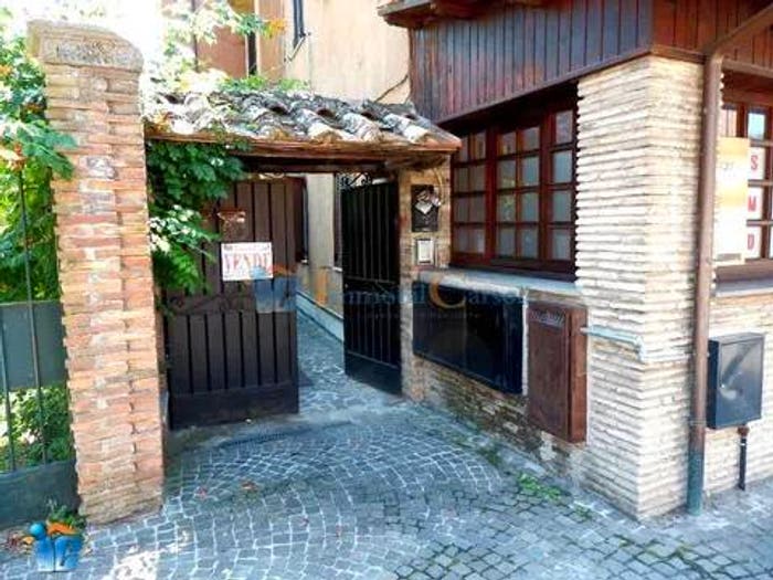 Appartamento trilocale in vendita in Via Goffredo Mameli, Centro, Carsoli