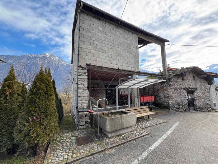 Case in Vendita e in Affitto - 2