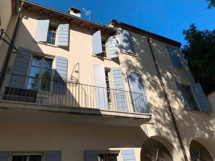 Casa con 6 locali in vendita in Centro, Mantova