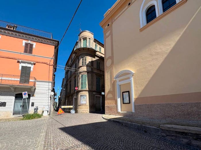 Appartamento con 6 locali in vendita in VIA ROMA, Centro, Cerreto d'Esi
