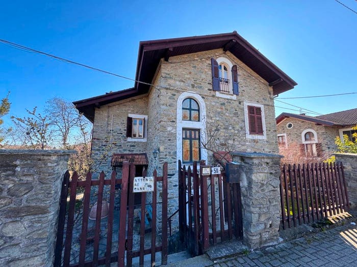Casa con 6 locali in vendita in Via Giosuè Gianavello, Airali, Luserna San Giovanni