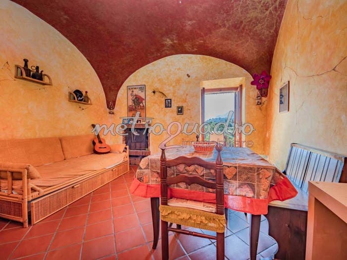 Casa quadrilocale in vendita in Centro, Itri