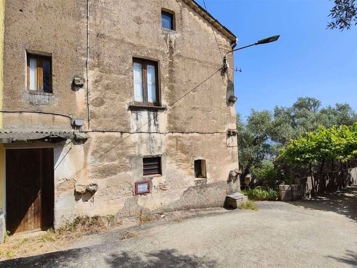 Casa trilocale in vendita in Contrada Tenimento, Donnici, Cosenza