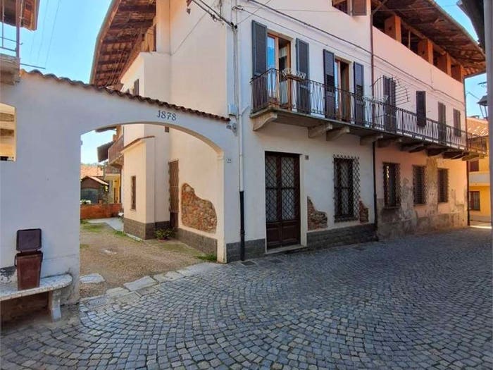Casa con 6 locali in vendita in via Torino, Centro, Balangero