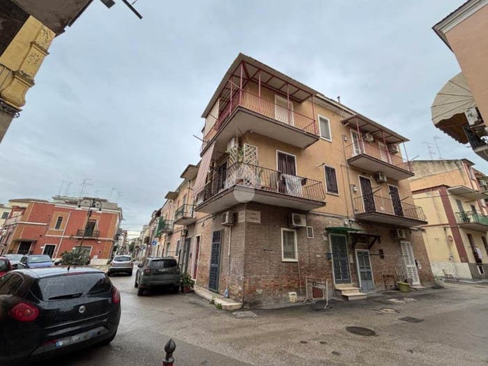 Appartamento trilocale in vendita in Vico Falce, Quartieri Settecenteschi, Foggia