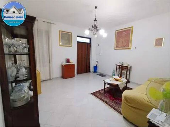 Appartamento con 6 locali in vendita in Cittanova