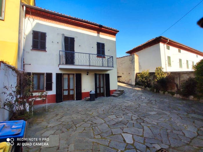 Casa con 6 locali in vendita in Via Vittorio Veneto, Centro, Pietra Marazzi