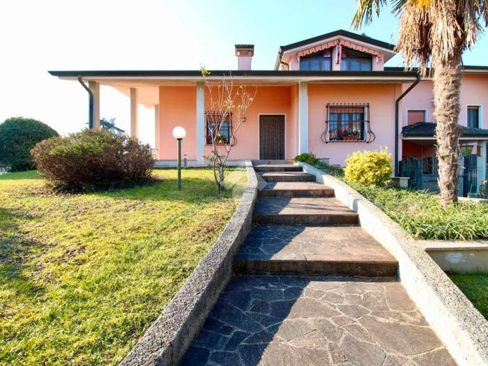 Casa quadrilocale in vendita in Via Pacifico Valussi, Centro, Bagnaria Arsa