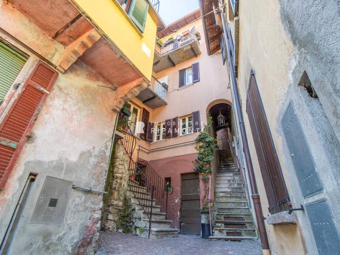 Casa con 5 locali in vendita in Vicolo Mulini, Centro, Argegno