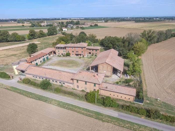 Casa con 6 locali in vendita in Muradello, Pontenure