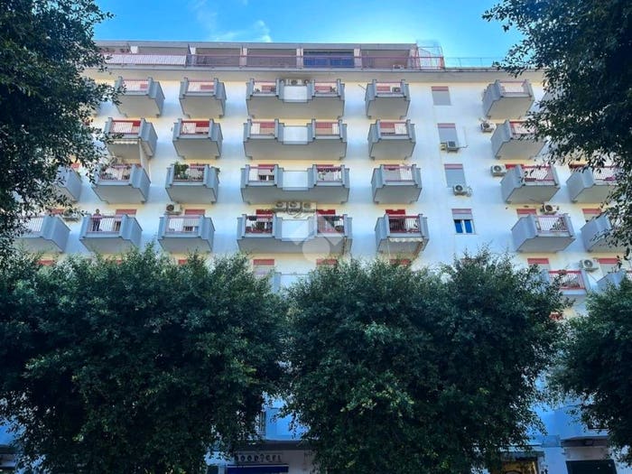 Appartamento con 6 locali in vendita in Via Palmerino, Università, Palermo