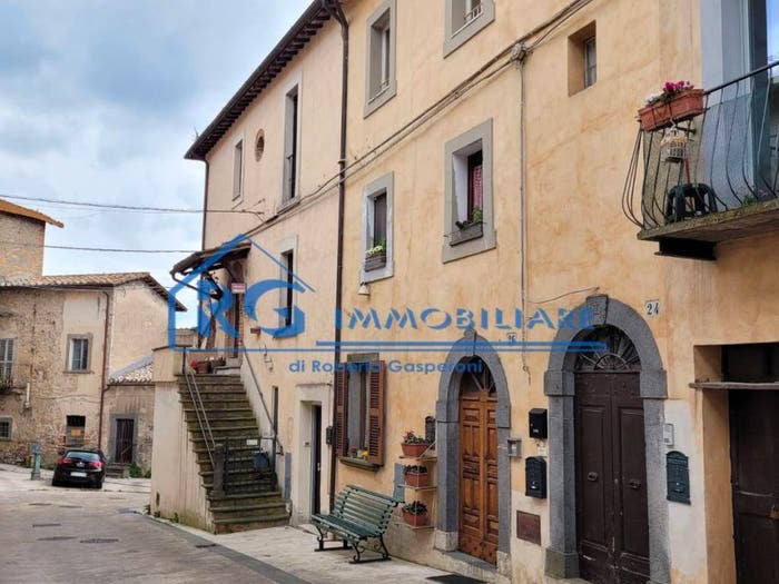 Appartamento trilocale in vendita in Via del Rivellino, Centro, Castiglione in Teverina