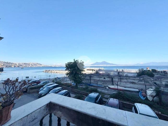 Appartamento quadrilocale in vendita in Via Ferdinando Russo, Posillipo, Napoli