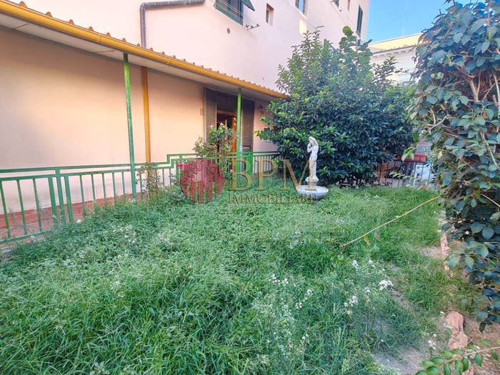 Appartamento con 5 locali in vendita in Via del Mandorlo, Ospedale Stazione, Livorno