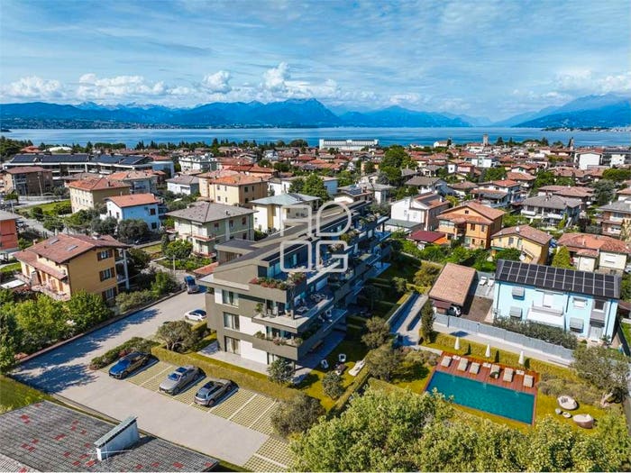 Appartamento trilocale in vendita in Via Pratomaggiore, Rivoltella, Desenzano del Garda